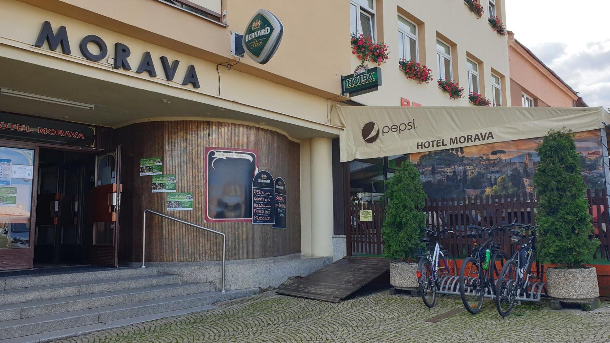 Hotel Morava Jevicko Exterior photo