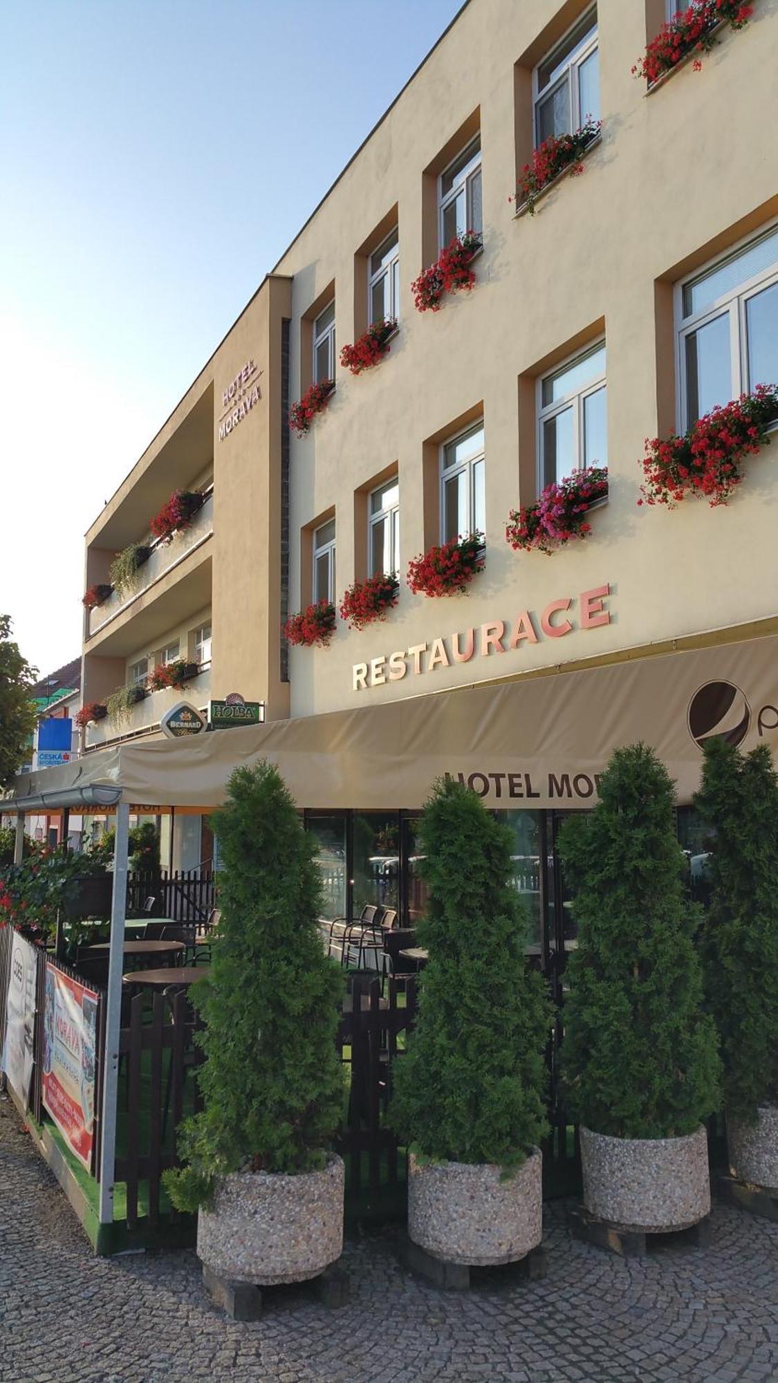 Hotel Morava Jevicko Exterior photo