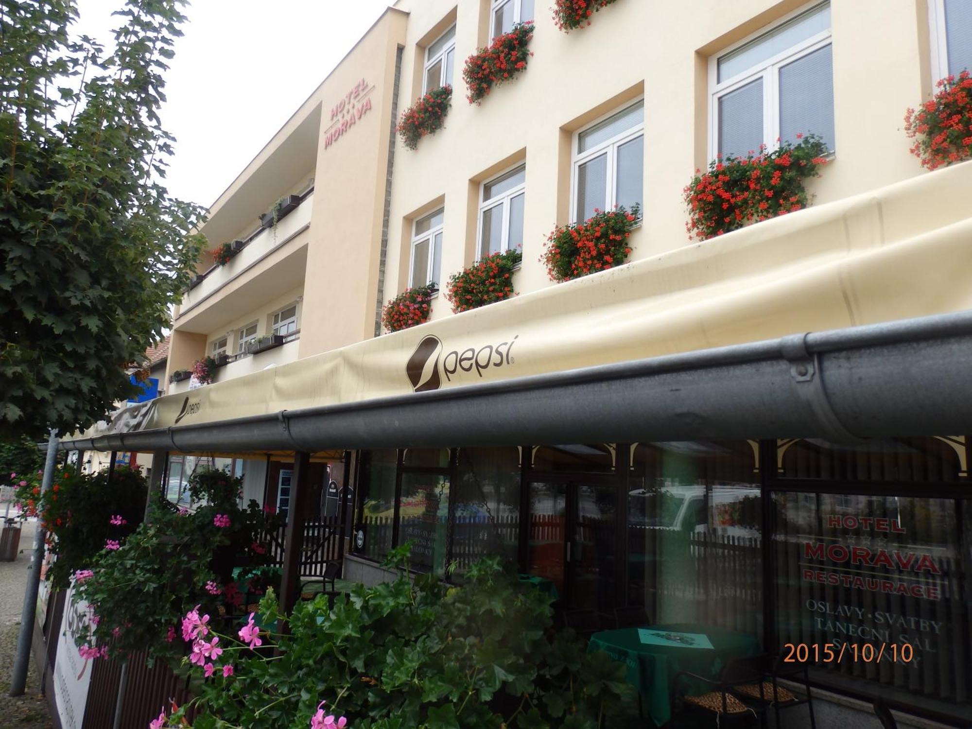 Hotel Morava Jevicko Exterior photo