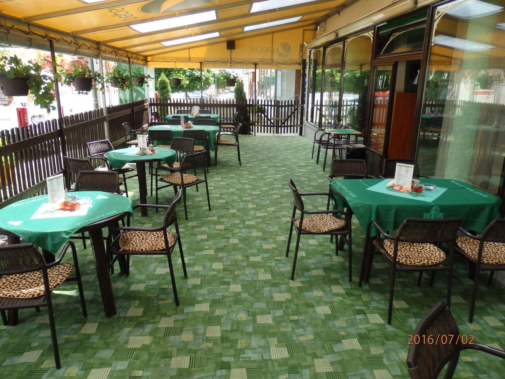 Hotel Morava Jevicko Exterior photo